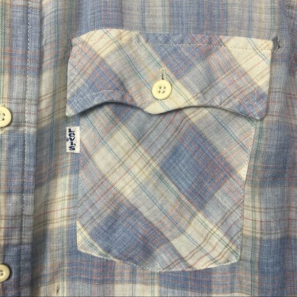 Levi’s Plaid Blue Button Down - Picture 5 of 5